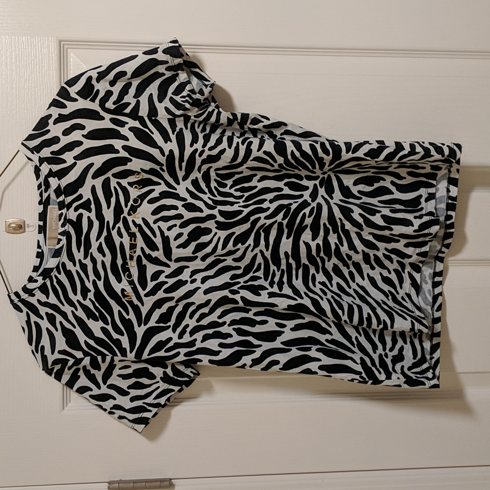 Woman's large Michael Kors t-shirt